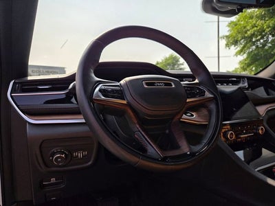 2022 Jeep Grand Cherokee L Summit