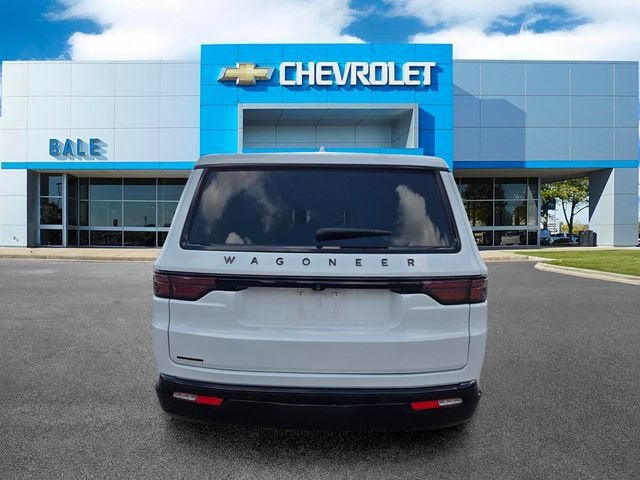 2023 Jeep Wagoneer Base