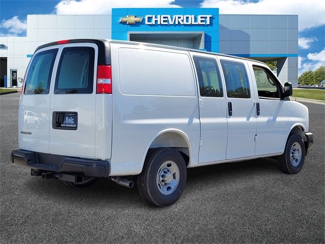 2025 Chevrolet Express Cargo 2500 WT