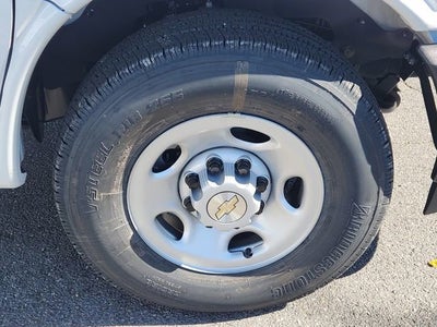 2025 Chevrolet Express Cargo 2500 WT