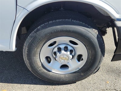 2025 Chevrolet Express Cargo 2500 WT