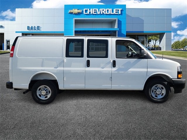 2025 Chevrolet Express Cargo 2500 WT