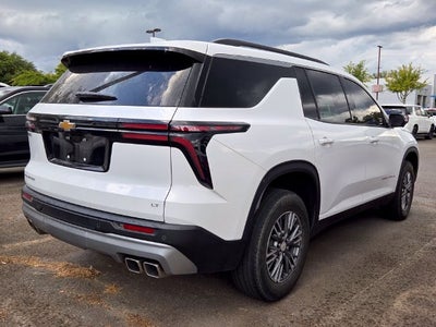 2024 Chevrolet Traverse LT