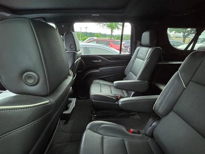2022 Cadillac Escalade ESV Sport