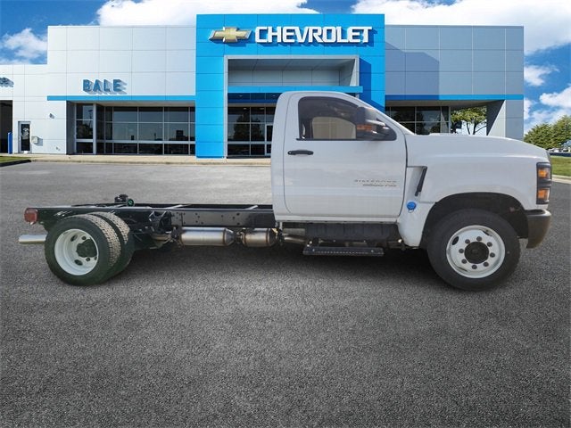 2024 Chevrolet Silverado 6500 HD Work Truck