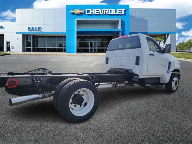 2024 Chevrolet Silverado 6500 HD Work Truck