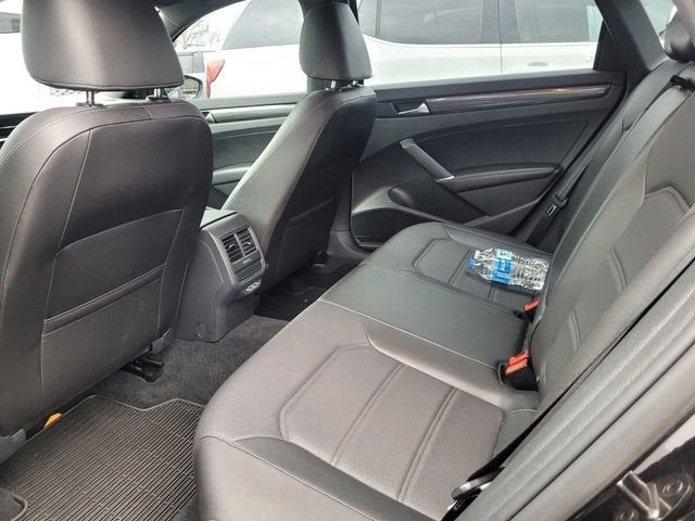 2021 Volkswagen Passat 2.0T R-Line