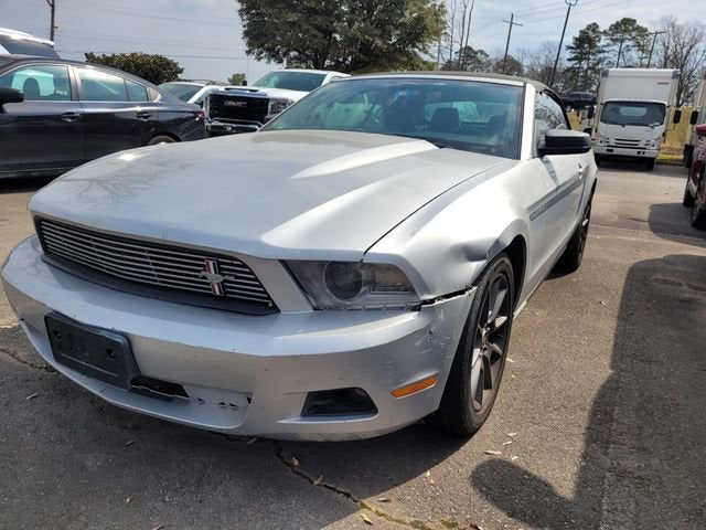 2011 Ford Mustang V6