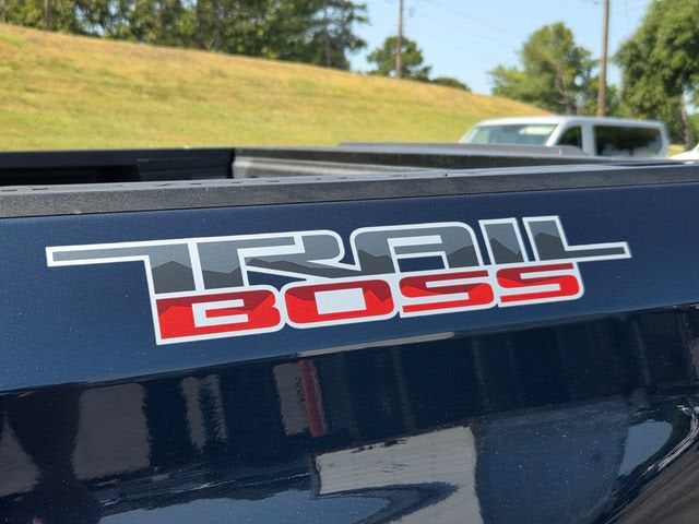 2022 Chevrolet Silverado 1500 Custom Trail Boss
