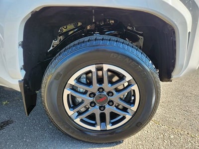 2024 Toyota Tacoma 4WD SR5