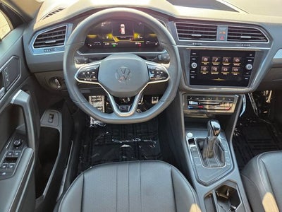 2024 Volkswagen Tiguan SE R-Line Black