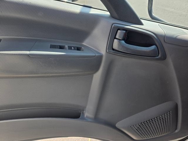2019 Isuzu NPR Base