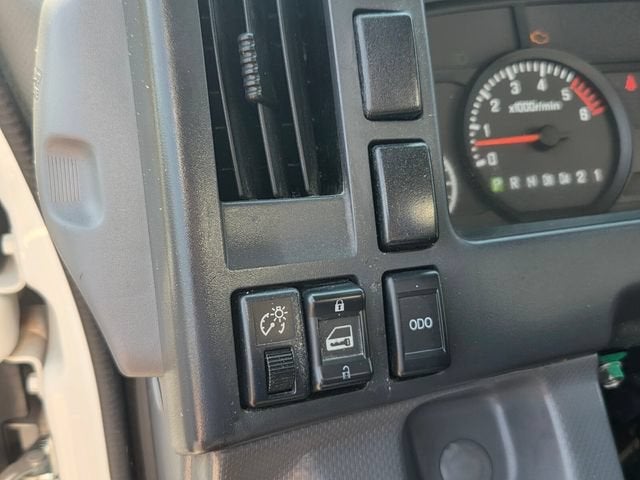 2019 Isuzu NPR Base