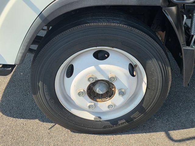 2019 Isuzu NPR Base