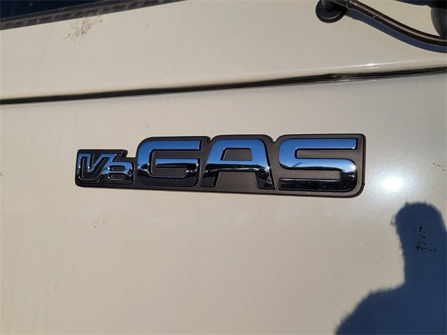 2025 Chevrolet Low Cab Forward 4500 MEDIUM ASH GRAY