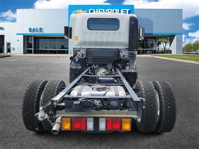 2025 Chevrolet Low Cab Forward 4500 MEDIUM ASH GRAY