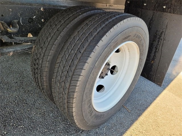 2025 Chevrolet Low Cab Forward 4500 MEDIUM ASH GRAY