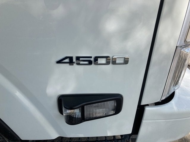 2024 Chevrolet Low Cab Forward 4500 MEDIUM ASH GRAY