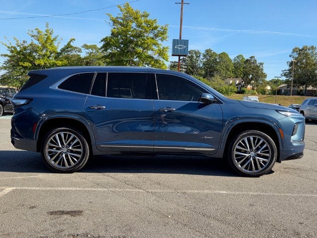2025 Buick Enclave Avenir