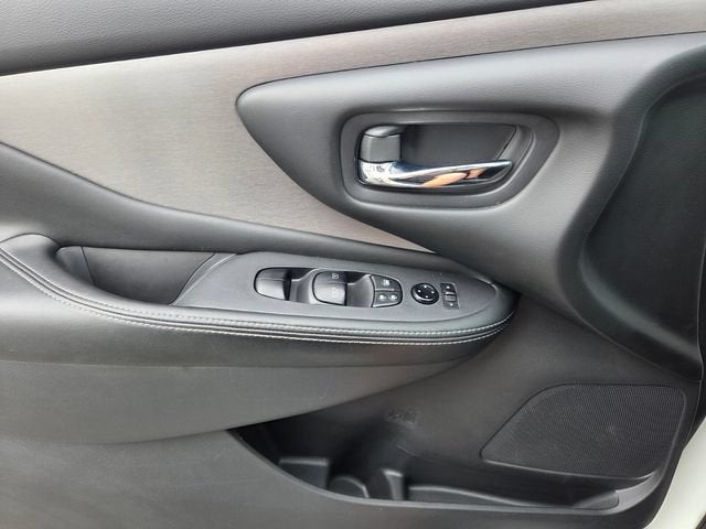 2022 Nissan Murano SV