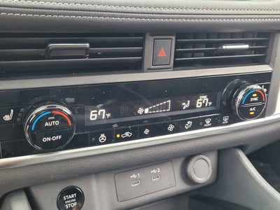 2025 Nissan Rogue SV