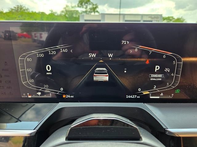 2025 INFINITI QX80 LUXE