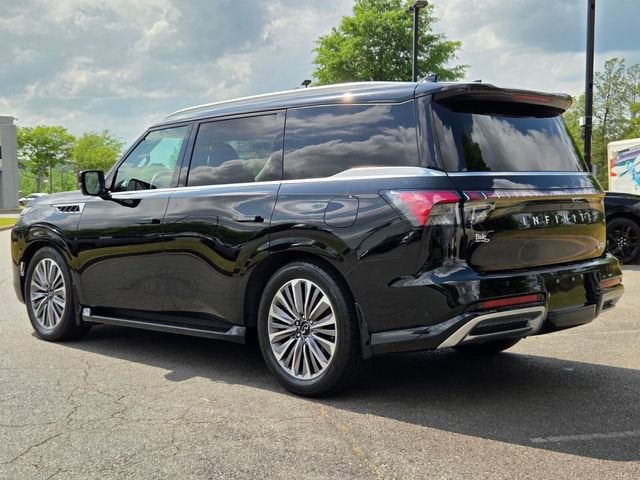 2025 INFINITI QX80 LUXE