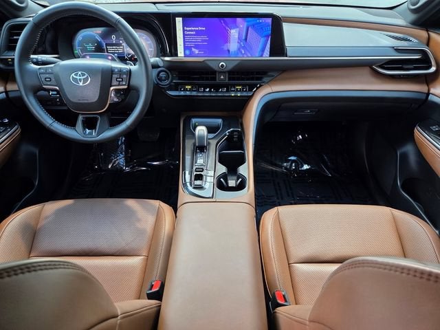 2025 Toyota Crown Signia XLE
