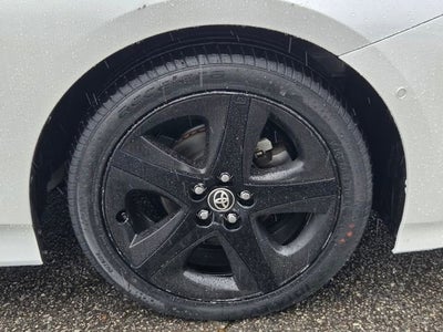 2022 Toyota Prius L Eco