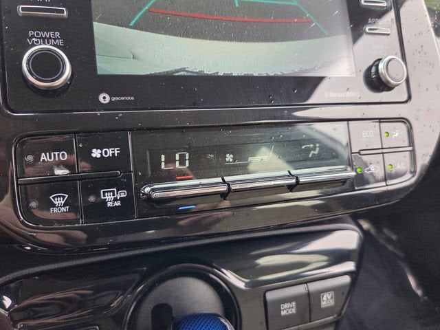 2022 Toyota Prius L Eco