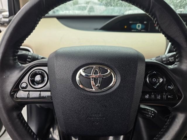 2022 Toyota Prius L Eco