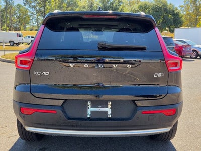 2024 Volvo XC40 Plus Bright Theme