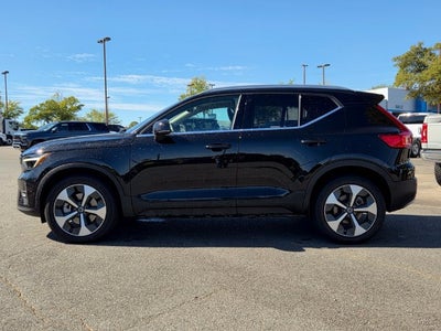 2024 Volvo XC40 Plus Bright Theme