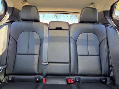 2024 Volvo XC40 Plus Bright Theme