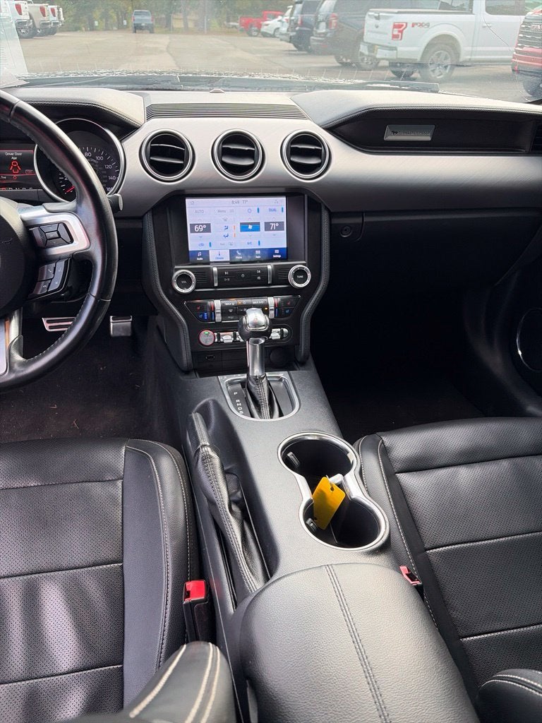 2022 Ford Mustang EcoBoost