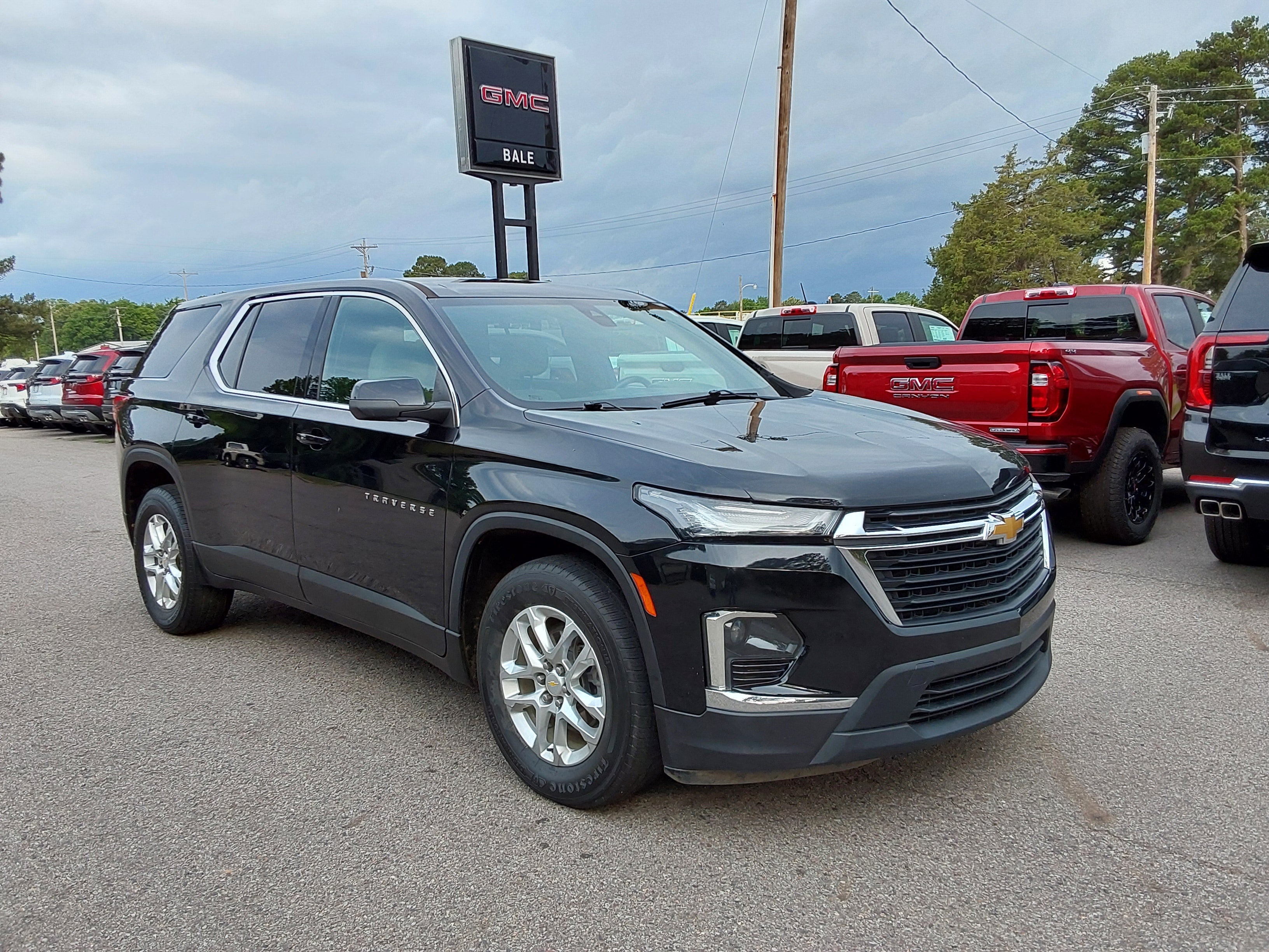 2022 Chevrolet Traverse LS