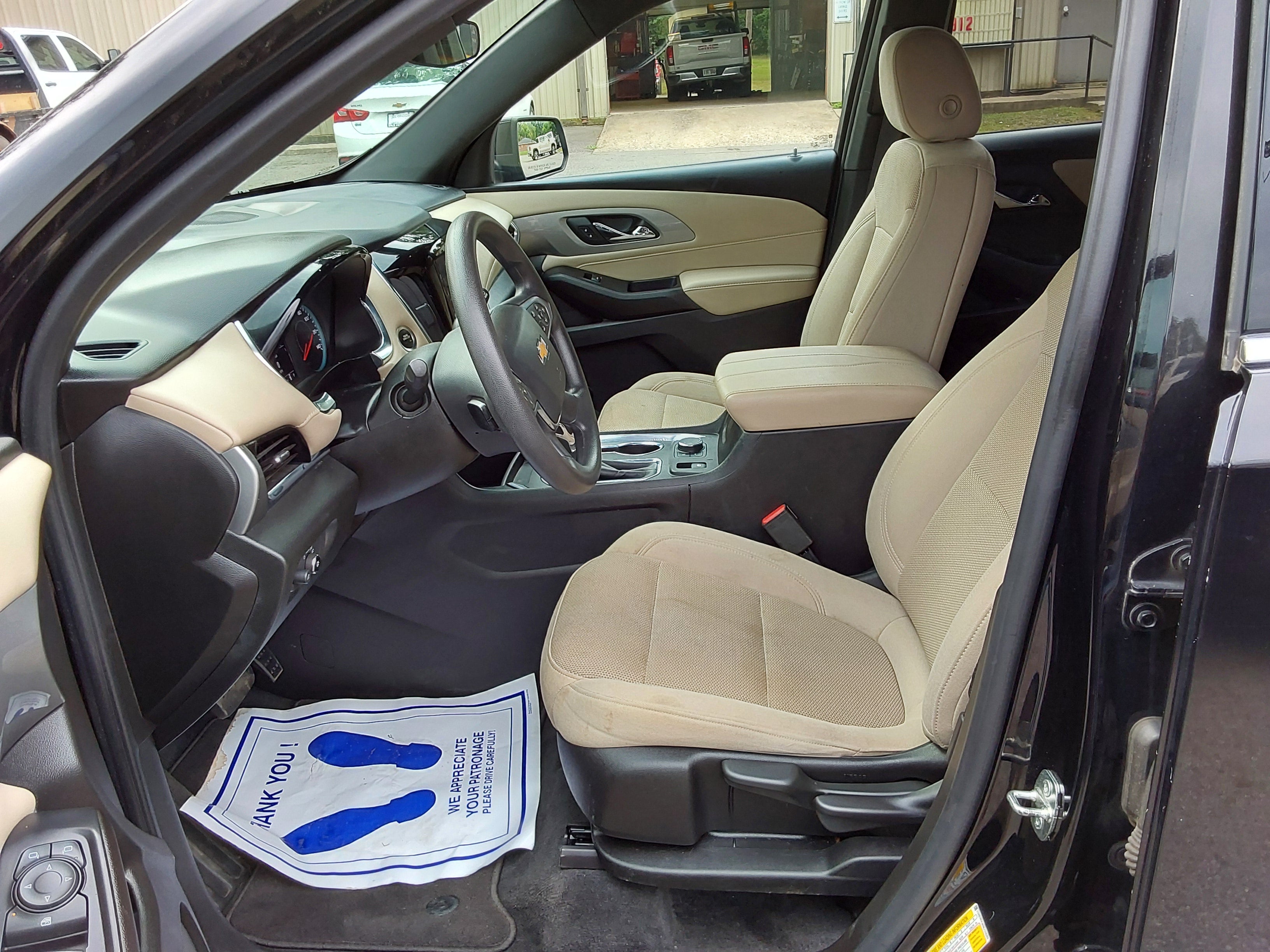 2022 Chevrolet Traverse LS
