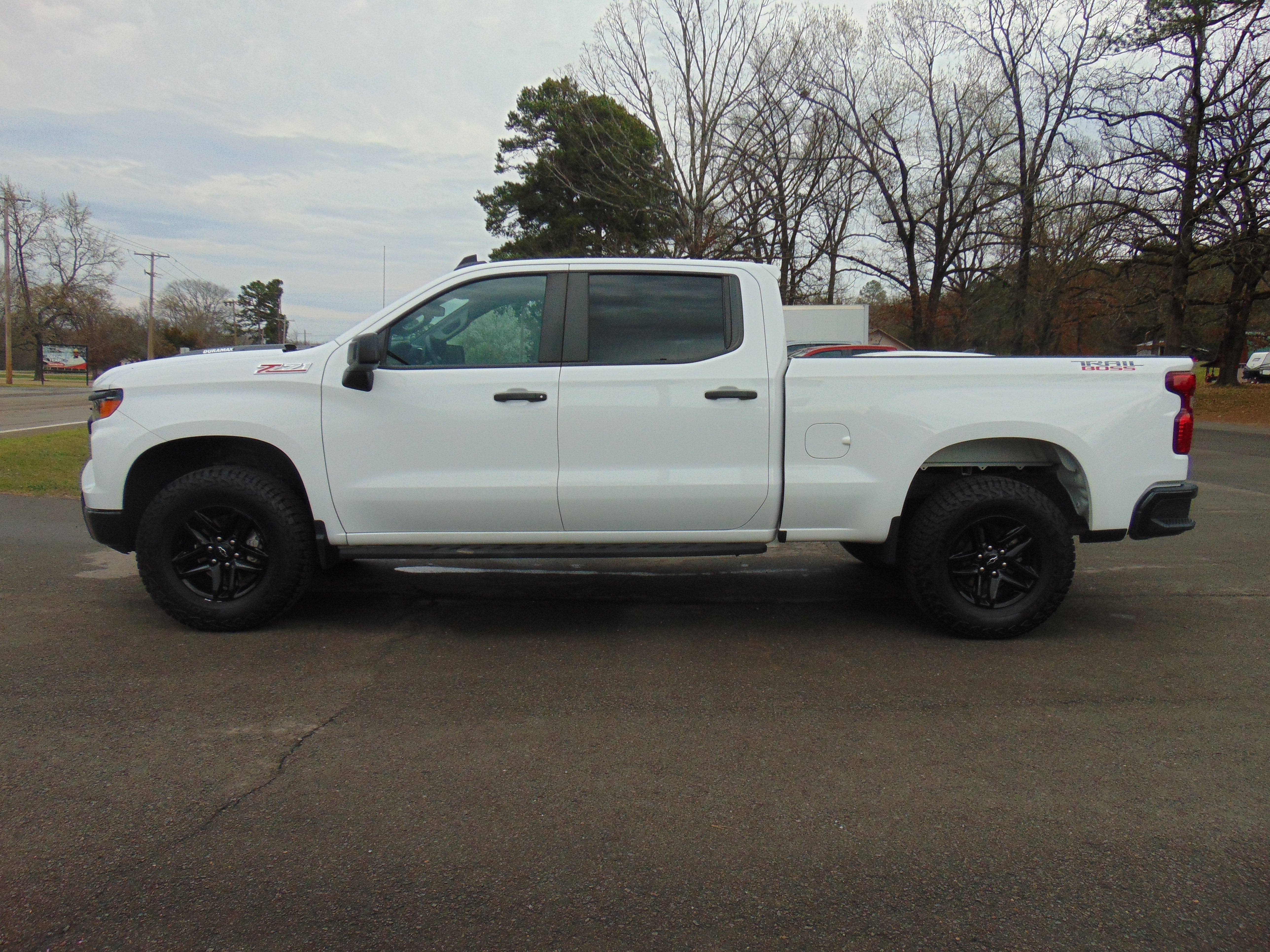 2024 Chevrolet Silverado 1500 Custom Trail Boss