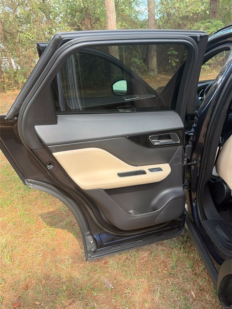 2019 Jaguar F-PACE 25t Premium