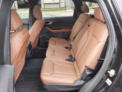 2022 Audi Q7 Premium Plus