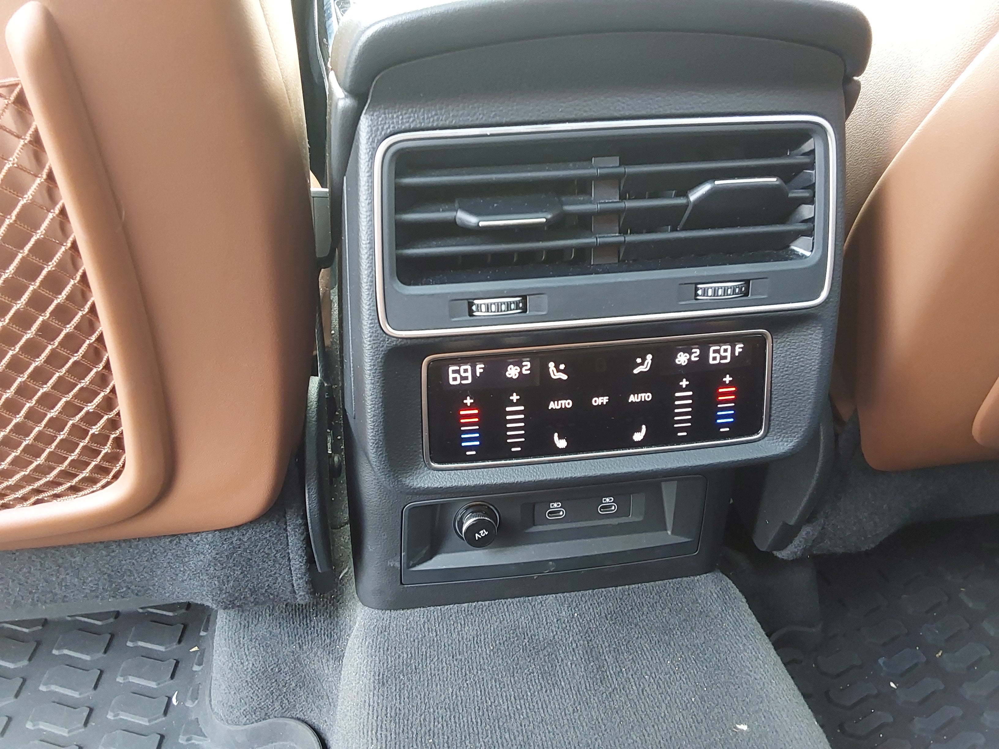 2022 Audi Q7 Premium Plus